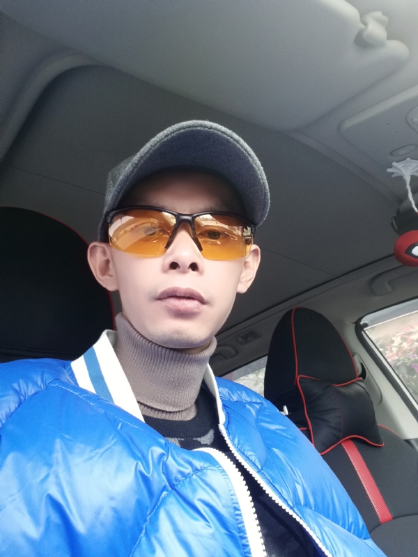 愿得一人心的第一张照片--从江交友中心